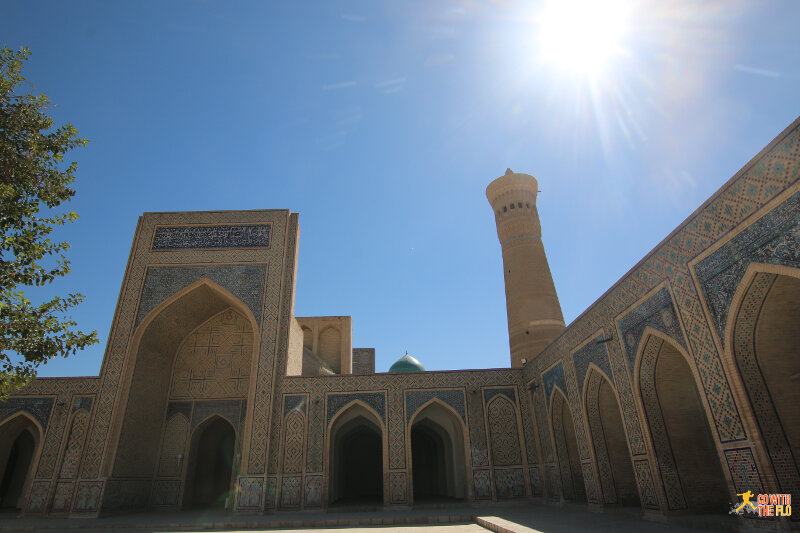 Inside the Kalon Mosque