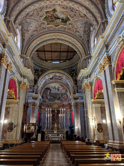 Unfortunately I forgot which church this was (there are lots in Valletta)