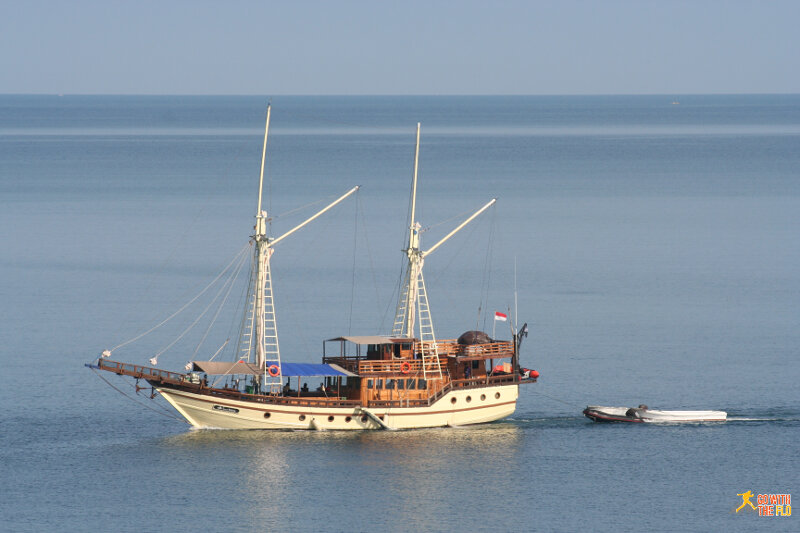 One of the dozens of liveaboards passing us