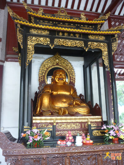 Inside Guangxiao Temple