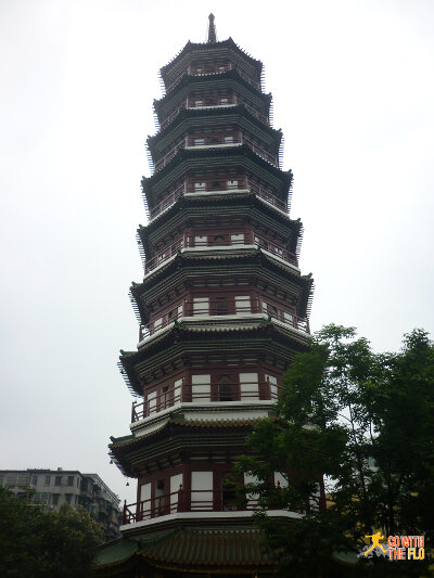 Temple of the Six Banyan Trees pagoda