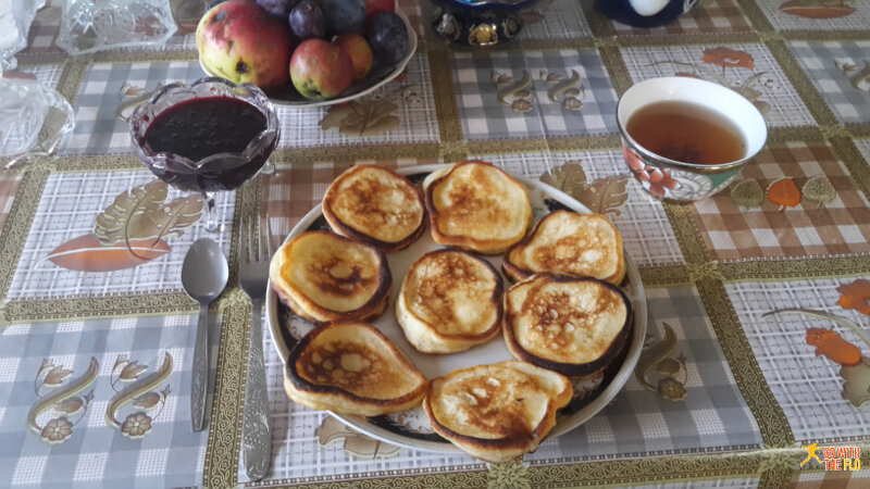 Breakfast at Guest House Nazira