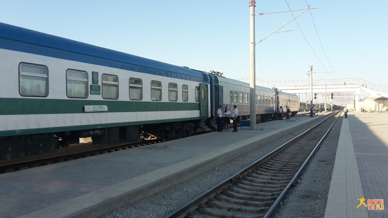 Bukhara-Samarkand-Tashkent train No. 9