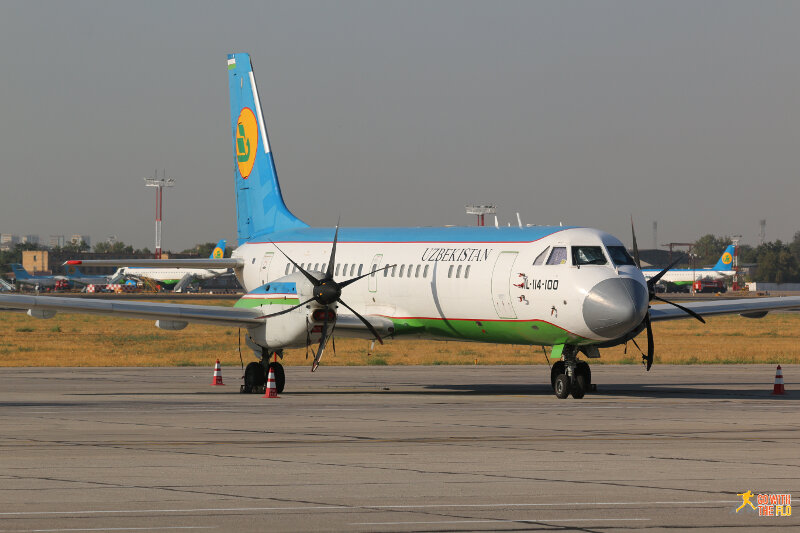 Uzbekistan Airways Il-114