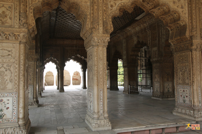 Inside Divan-i-Khas (Hall of Private Audiences)