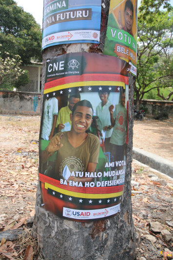 Poster prompting people to exercise their right to vote