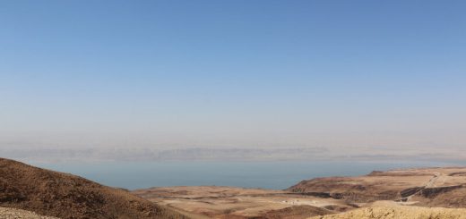 Diving from the Dead Sea towards Ma'in