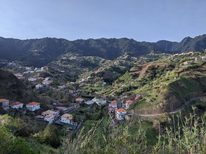 Houses near Porto da Cruz